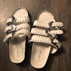 Gianni Bini sandals